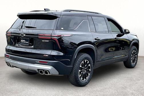 Mosaic Black Metallic 2025 Chevrolet Traverse AWD Z71