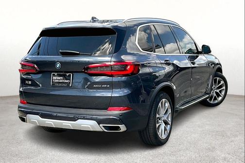 2022 BMW X5 PHEV xDrive45e