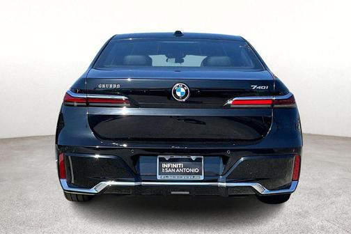 Black Sapphire Metallic 2024 BMW 740 740i