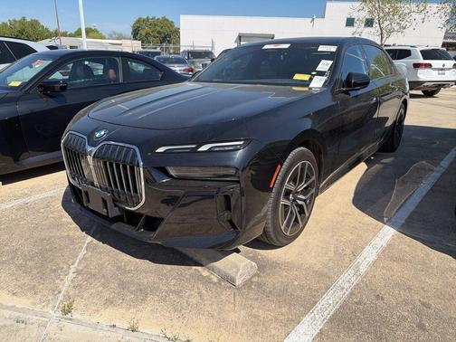 Black Sapphire Metallic 2024 BMW 740 740i