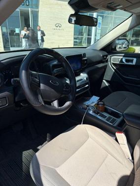 2020 Ford Explorer Base