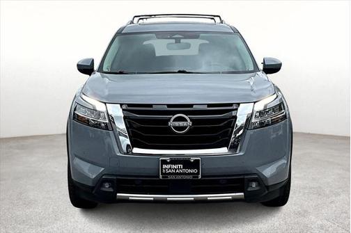 2022 Nissan Pathfinder Platinum 2WD