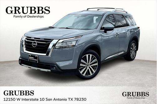 2022 Nissan Pathfinder Platinum 2WD