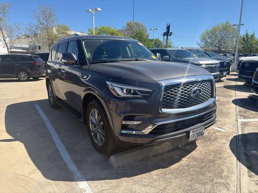 2024 INFINITI QX80 Luxe