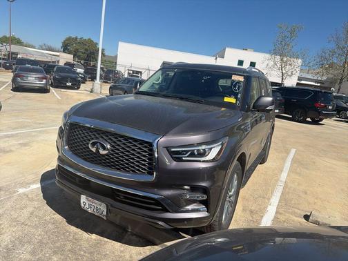 2024 INFINITI QX80 Luxe