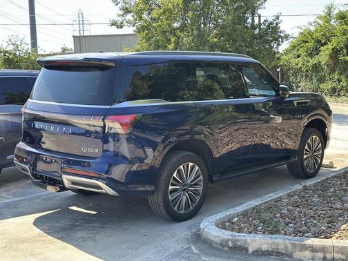 2025 INFINITI QX80 SENSORY AWD