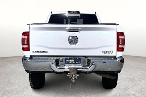 2022 RAM 3500 Laramie Crew Cab 4x4 8' Box