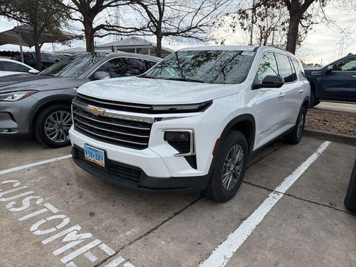 2024 Chevrolet Traverse LT