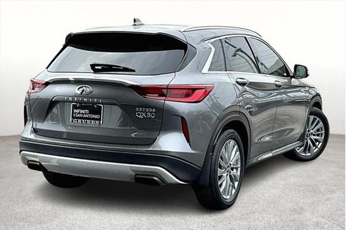 2023 INFINITI QX50 LUXE