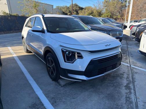 2023 Kia Niro EX