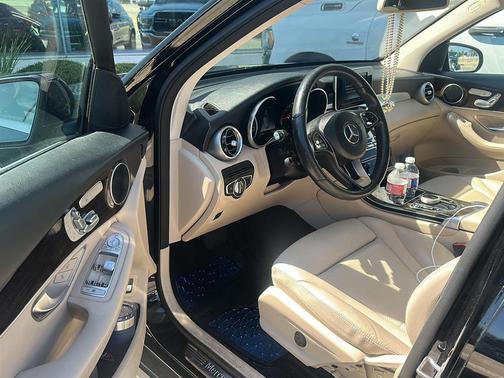 2018 Mercedes-Benz GLC 300 Base