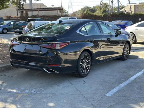 2024 Lexus ES 350 Base