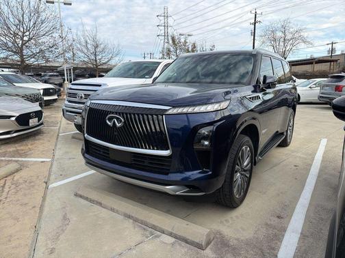 2025 INFINITI QX80 Luxe