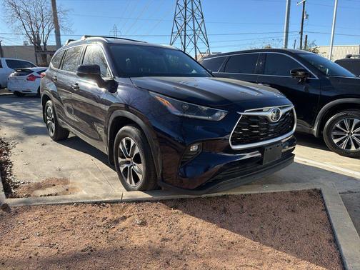 2021 Toyota Highlander XLE