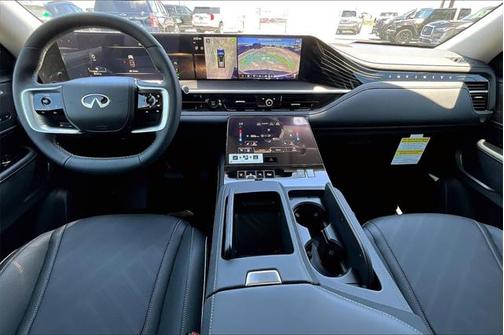 2025 INFINITI QX80 Luxe