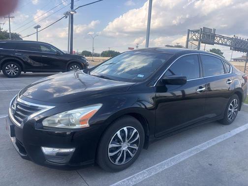 Super Black 2015 Nissan Altima 2.5 S