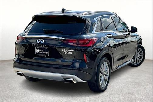 2023 INFINITI QX50 LUXE