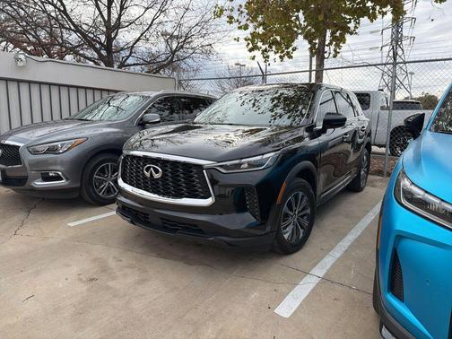 2025 INFINITI QX60 Pure