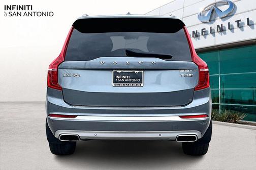 Gray 2020 Volvo XC90 Hybrid T8 Inscription 6 Passenger