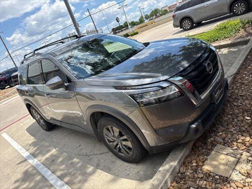 2022 Nissan Pathfinder SV 2WD