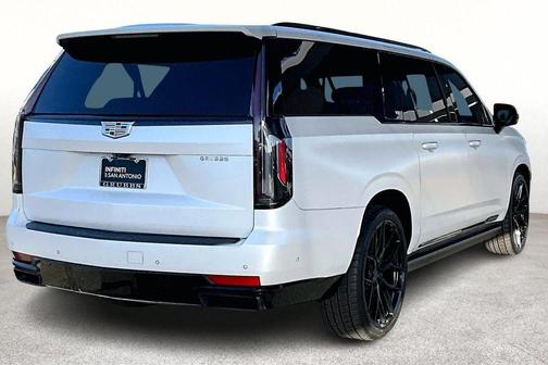 2022 Cadillac Escalade ESV Sport Platinum
