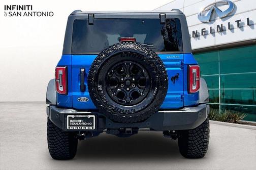 Velocity Blue Metallic 2023 Ford Bronco Wildtrak