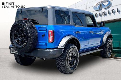 Velocity Blue Metallic 2023 Ford Bronco Wildtrak