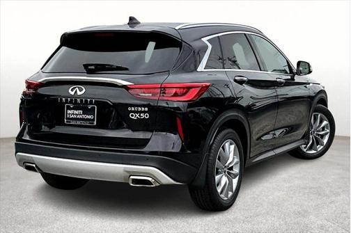2021 INFINITI QX50 LUXE
