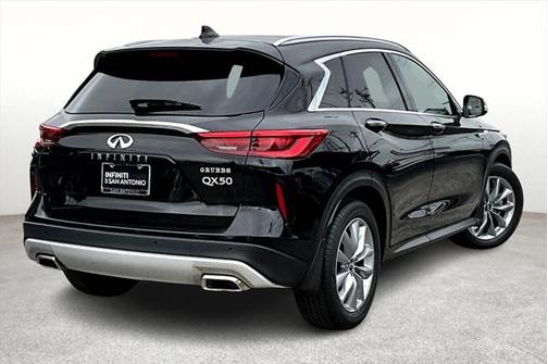 2021 INFINITI QX50 LUXE