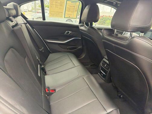 White 2025 BMW 330 330i