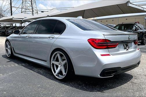 Glacier Silver Metallic 2017 BMW 750 I