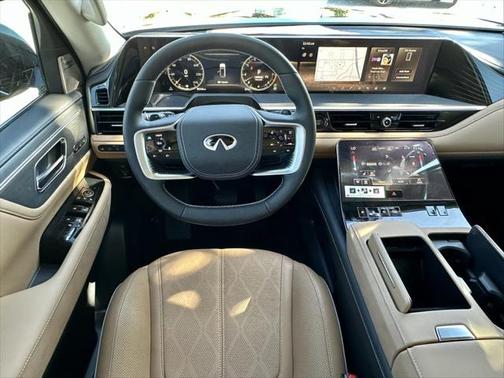 2025 INFINITI QX80 Luxe