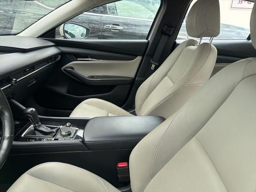 2024 Mazda Mazda3 FWD w/Preferred Package