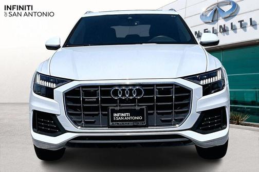 Glacier White Metallic 2023 Audi Q8 55 Premium Plus