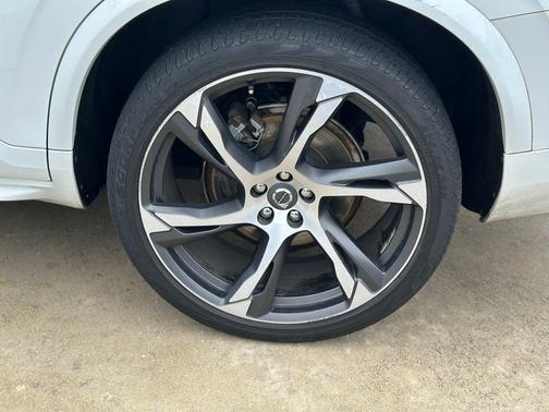 2017 Volvo XC90 T6 Inscription