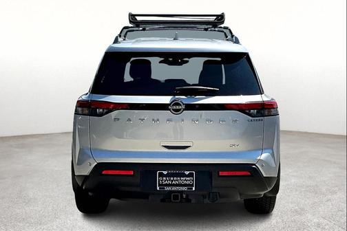 2022 Nissan Pathfinder SV 2WD