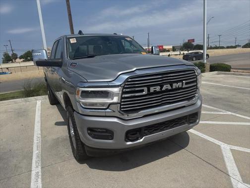 2024 RAM 2500 Laramie Crew Cab 4x4 6'4' Box
