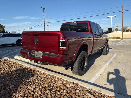 2019 RAM 2500 Laramie Crew Cab 4x4 6'4' Box