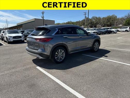 2024 INFINITI QX50 LUXE