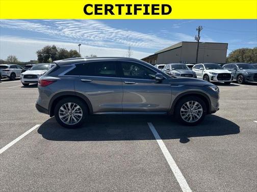2024 INFINITI QX50 LUXE