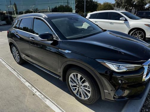 2023 INFINITI QX50 LUXE