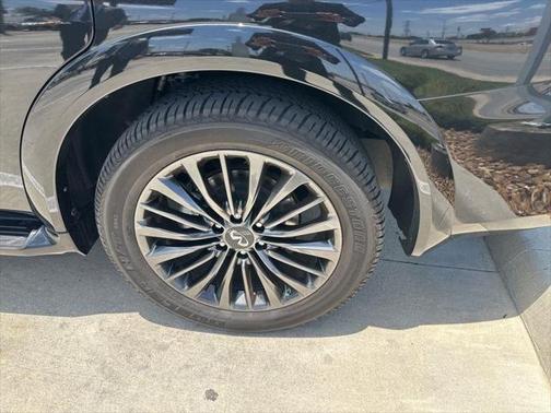 2024 INFINITI QX80 SENSORY AWD