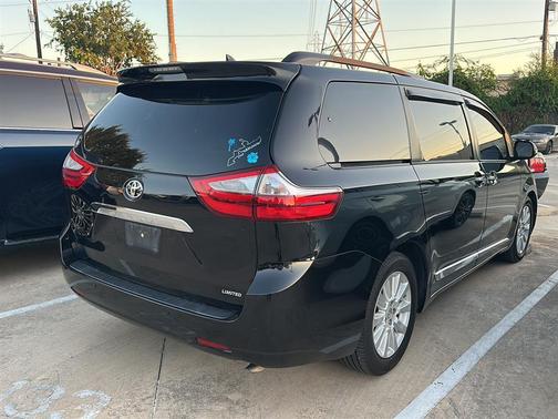 2015 Toyota Sienna XLE