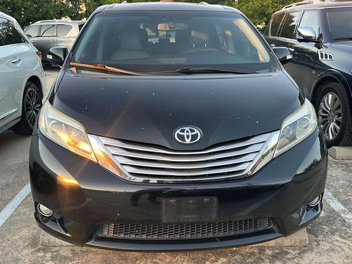 2015 Toyota Sienna XLE