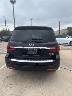 2022 INFINITI QX80 SENSORY