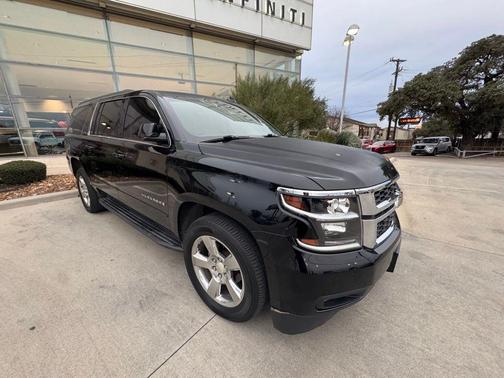 2017 Chevrolet Suburban LT