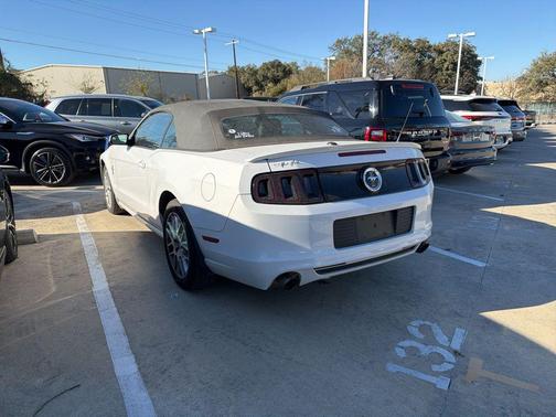 2014 Ford Mustang V6 Premium