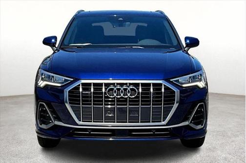 2024 Audi Q3 Premium 45 TFSI S line quattro Tiptronic