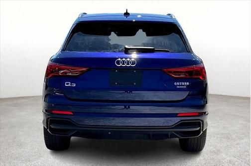 2024 Audi Q3 Premium 45 TFSI S line quattro Tiptronic