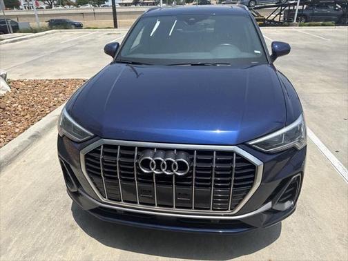 2024 Audi Q3 Premium 45 TFSI S line quattro Tiptronic